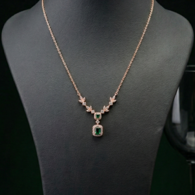 The Wanderlust Compass Rose 925 Silver Necklace