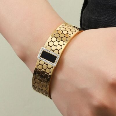 Intricate Handcrafted 92.5 Sterling Silver Industrial Knurled Kadha