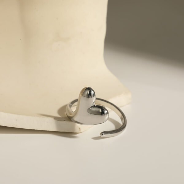 Bold Heart Ring