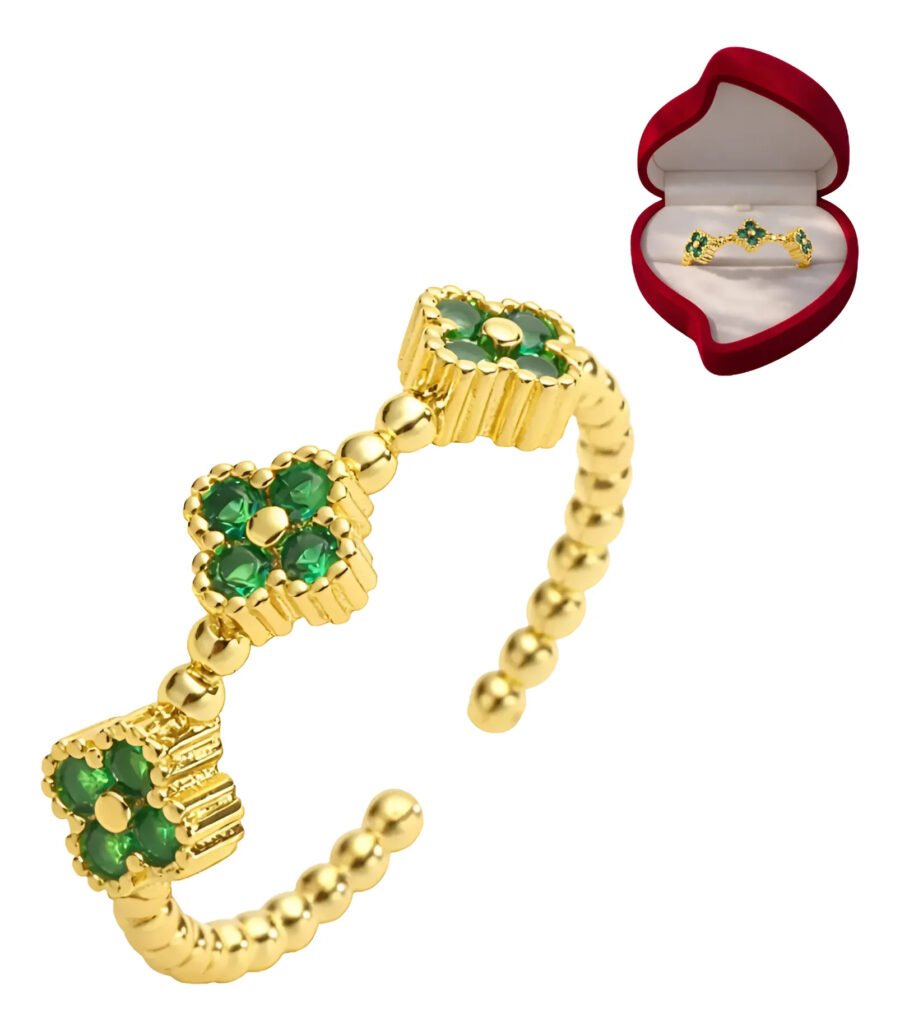 Green Clover Ring