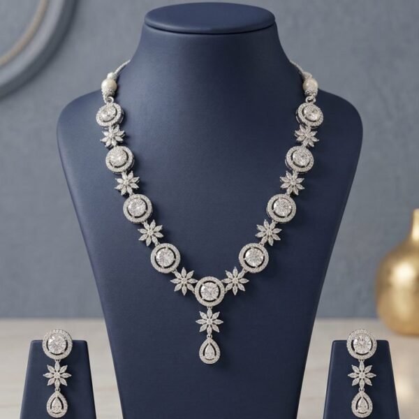 Antique Gold Chain Pendant Necklace