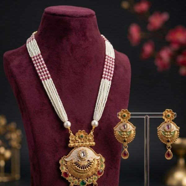 Antique Pendant Choker Necklace