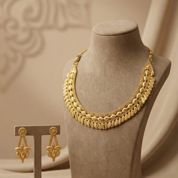 Antique Heritage Gold Necklace
