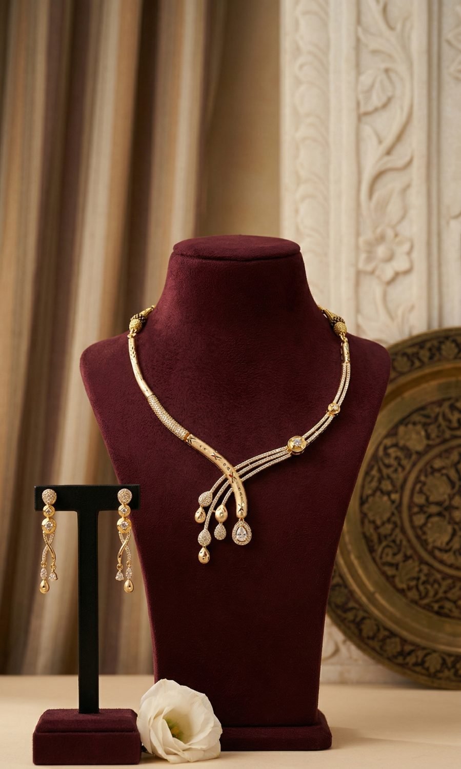 Antique Pendant Necklace Set