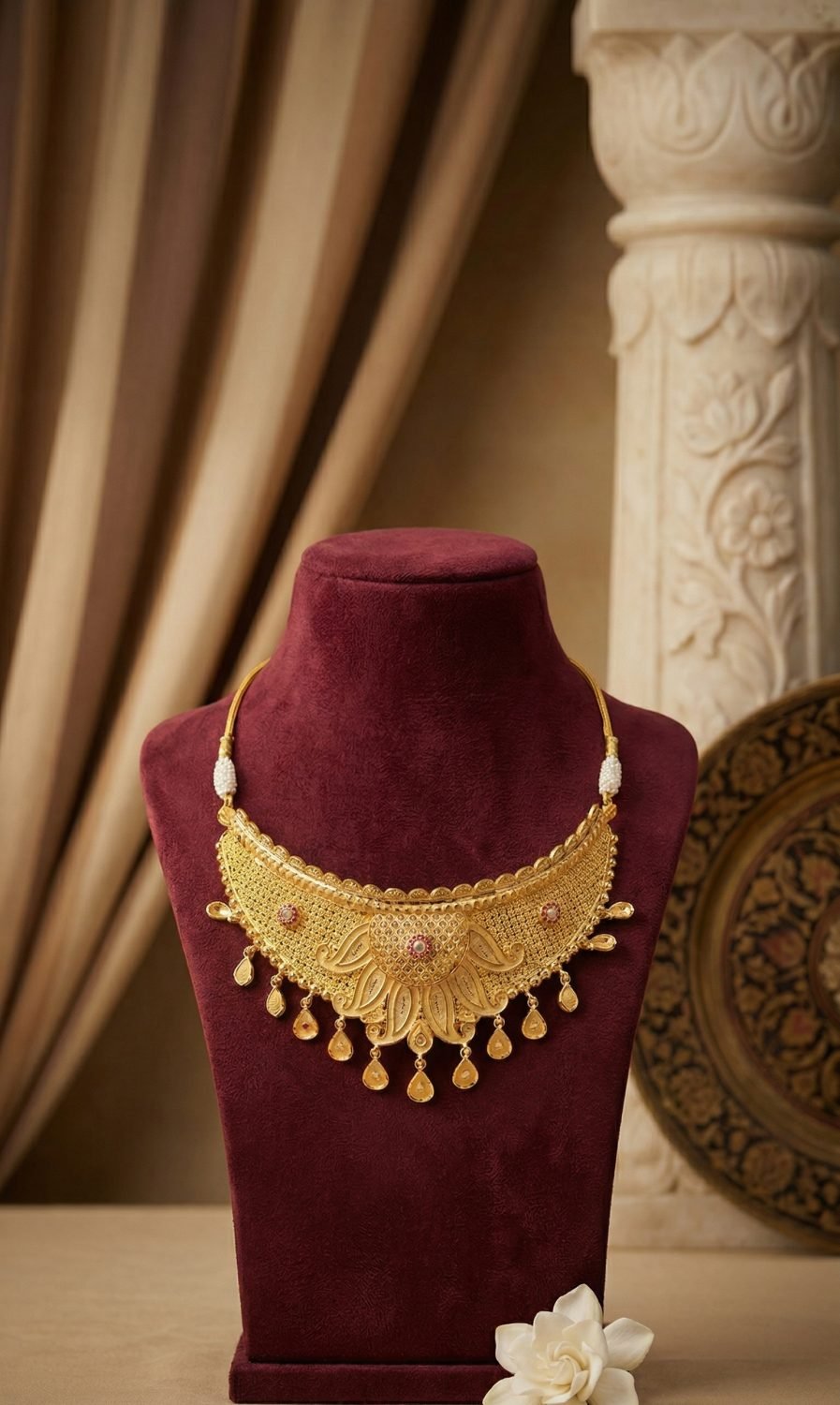 Antique Gold Heirloom Necklace