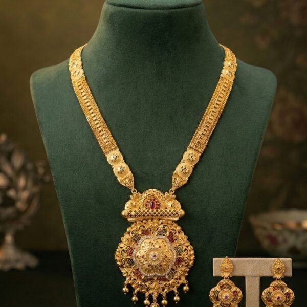 Antique Pendant Gold Necklace