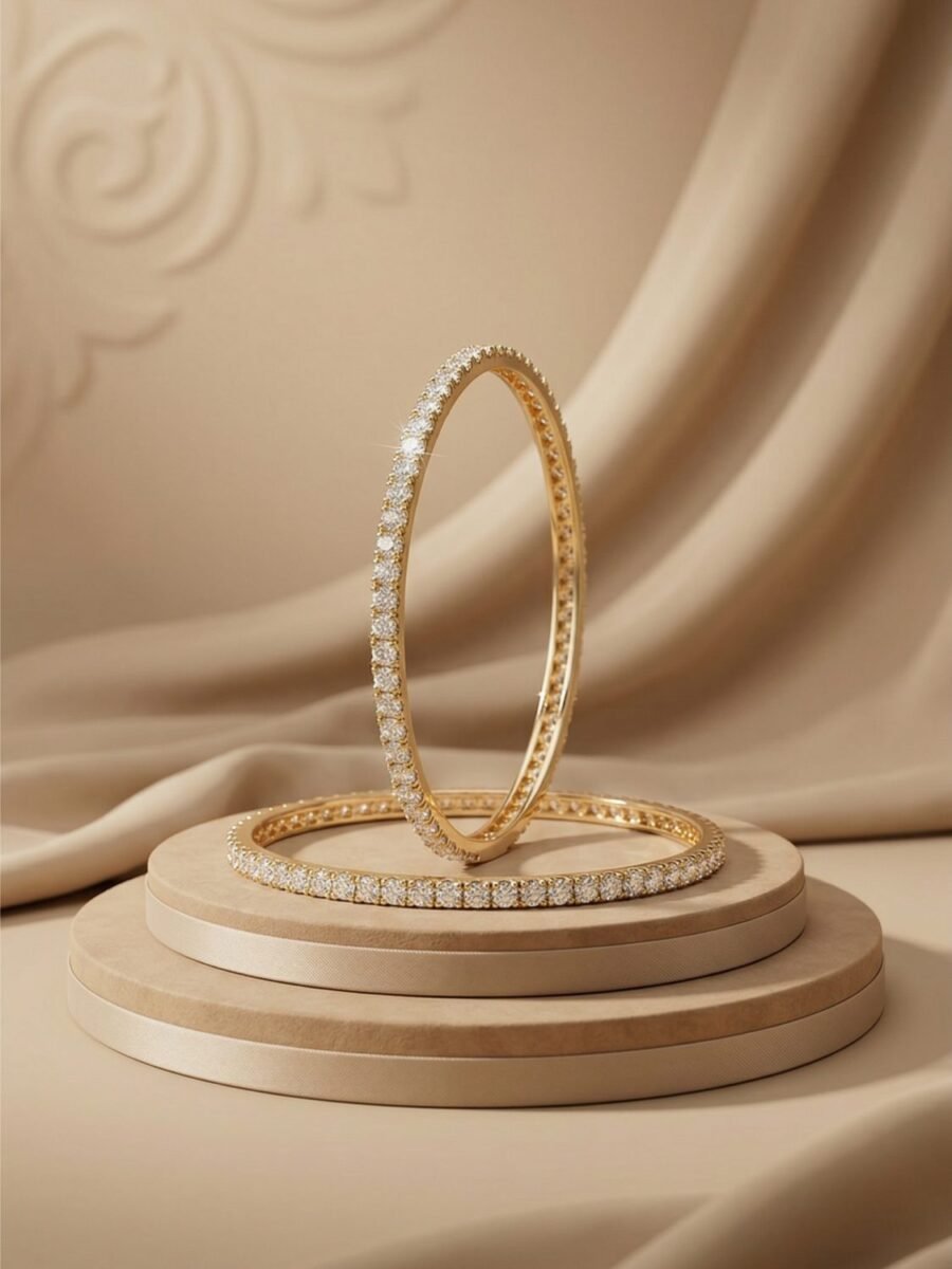 Sleek Gold Bangle