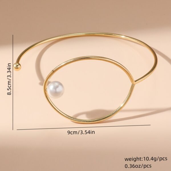 Pearl Bar Arm Cuff
