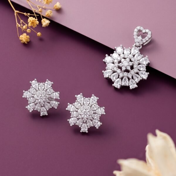 925 Silver Snowflake Floral Pendant Set