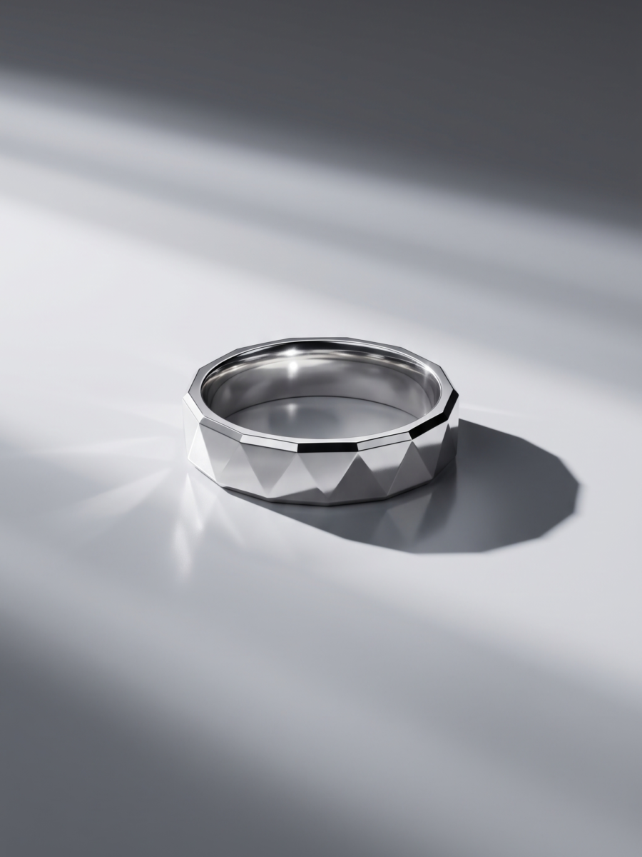 925 Silver Faceted Pyramid Band Ring