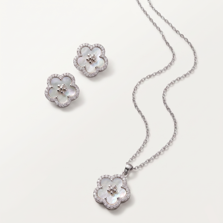 925 Silver Mother of Pearl Clover Pendant Set