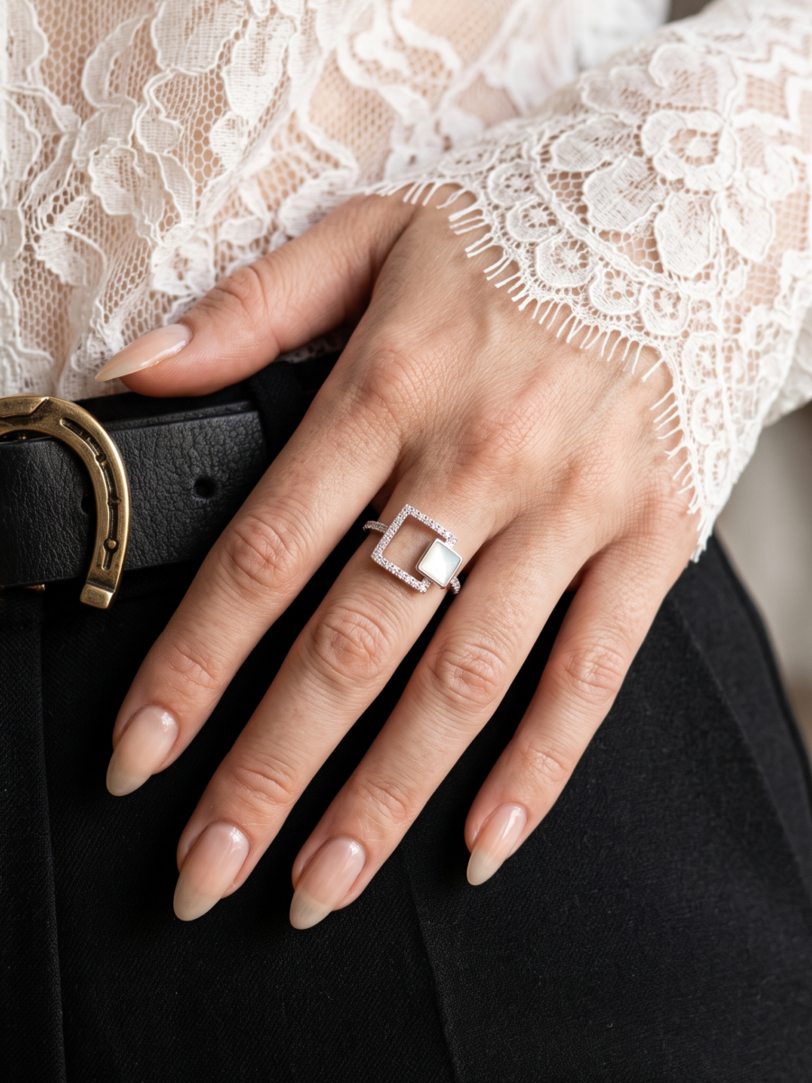 925 Silver Women's Mother of Pearl Square Ring