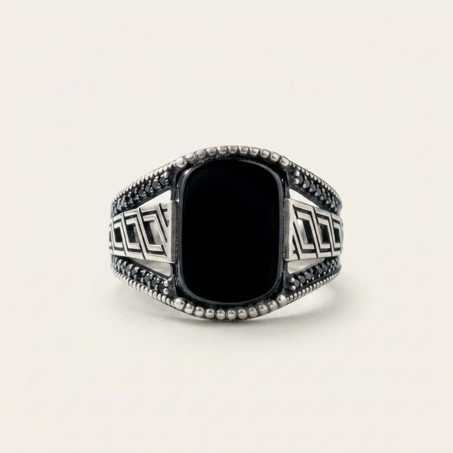925 Silver Grand Onyx Heritage Signet Ring